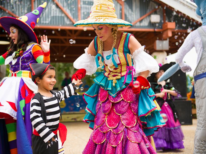 Foto de Muitos sustos e diversão em família no Halloween Spooktacular 2017 do SeaWorld Orlando