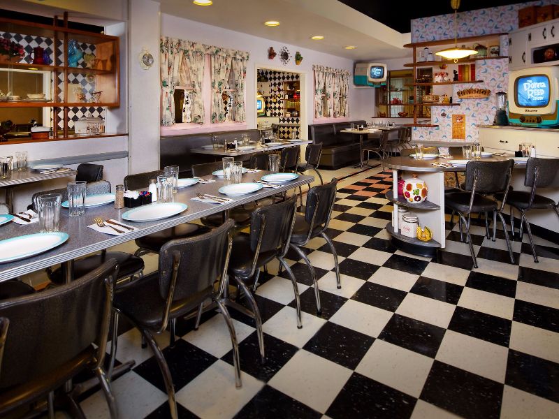Foto de Fila de espera virtual em restaurantes da Disney
