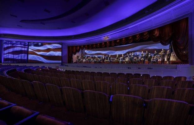 Foto de Hall of Presidents reabre com Donald Trump