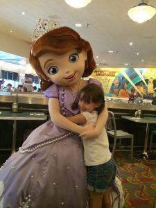 Refeição com a princesinha Sofia © divulgação pdorlando