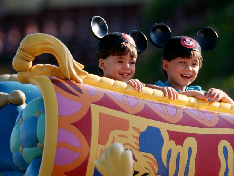 15 atrações do Magic Kingdom para famílias com crianças © disney