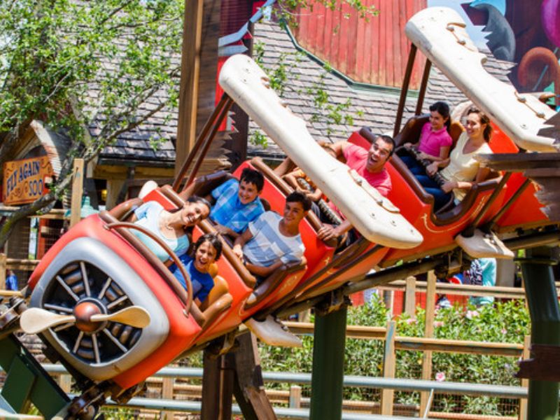 15 atrações do Magic Kingdom para famílias com crianças © disney
