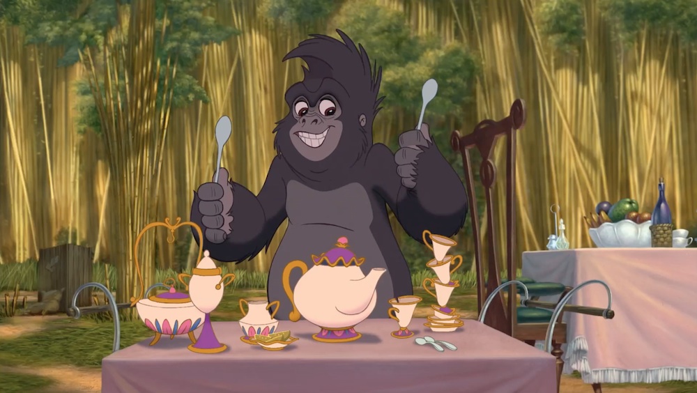 As xícaras de a Bela e a Fera em Tarzan? Esse easter egg tá fácil demais!
