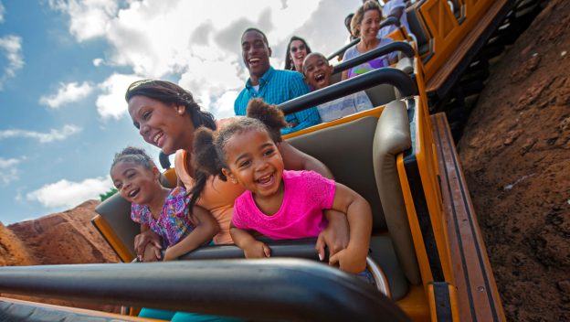 Foto de Disney começa no dia 5 setembro a busca por um novo integrante brasileiro para o Moms Panel 2019