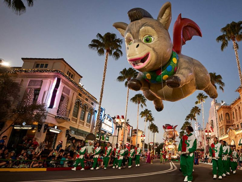 Universal's Holiday Parade featuring Macy's