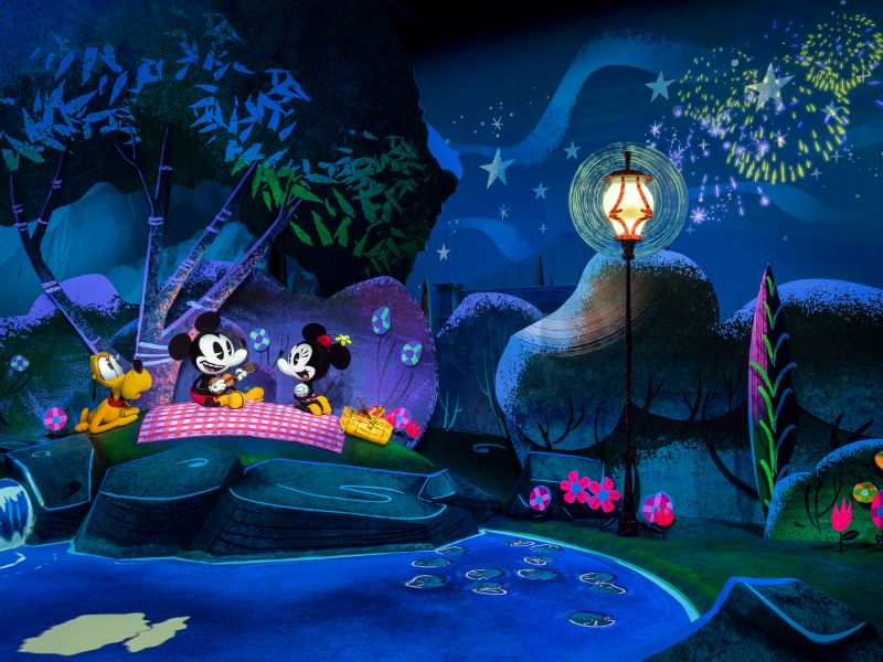 Mickey & Minnie’s Runaway Railway