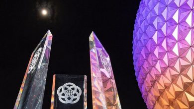 Foto de Nova fonte na entrada principal do EPCOT