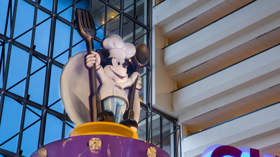 Personagens no café da manhã