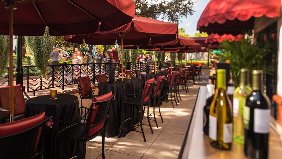 The Hollywood Brown Derby Lounge