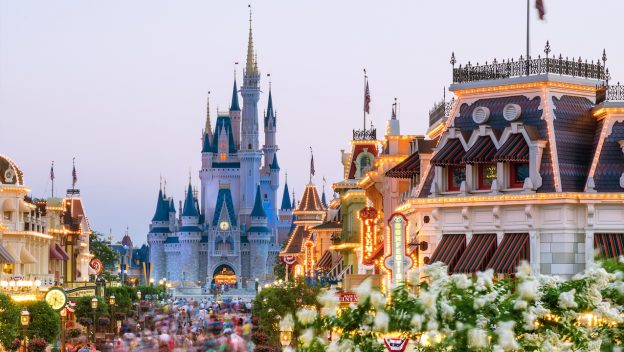Disney elimina o uso das máscaras