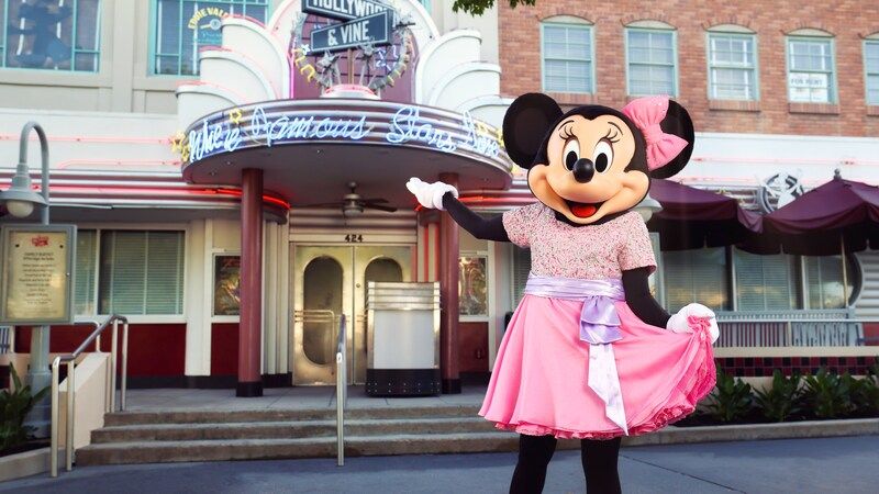 Mudança no almoço com personagens no Hollywood Studios © disney