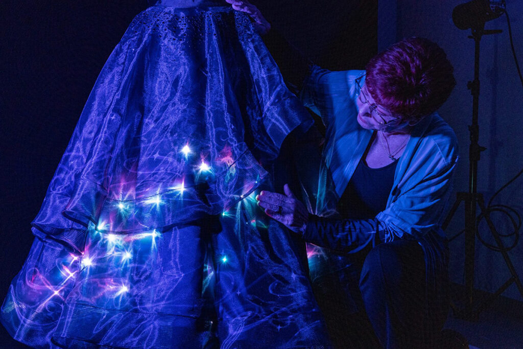 Dê uma espiada no novo desfile noturno da Disney