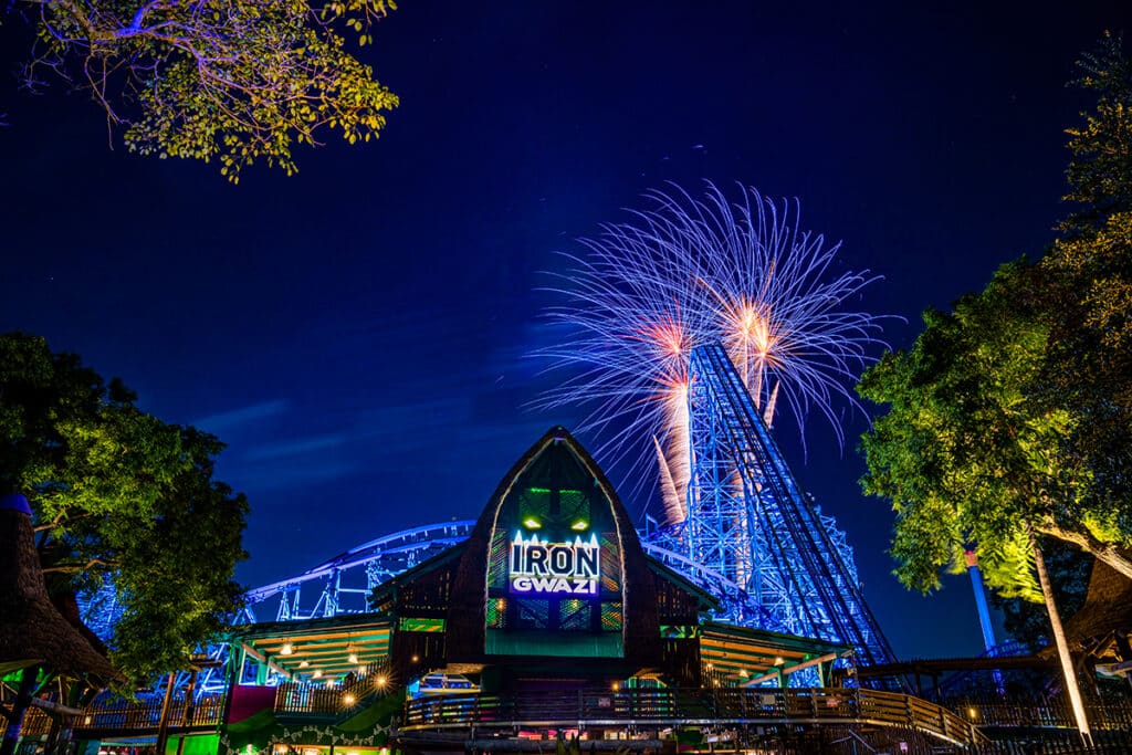 Summer Nights no Busch Gardens Tampa Bay 2025 © busch gardens